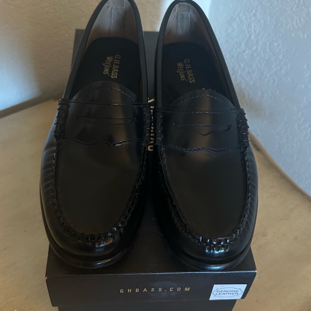 G.H. Bass & Co. Men's Black Loafers